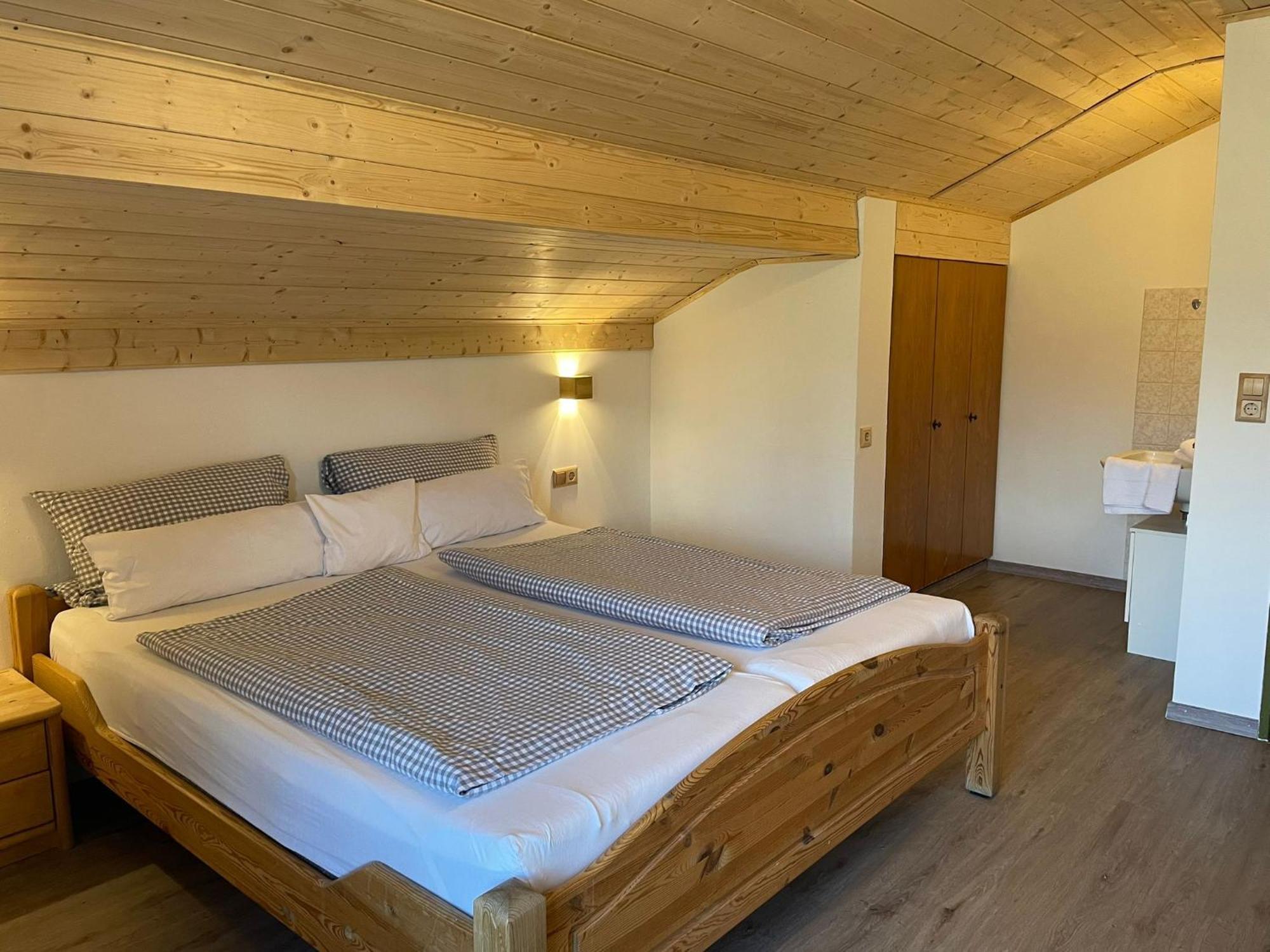 Zum Bergbauer Apartamento Mittenwald Exterior foto