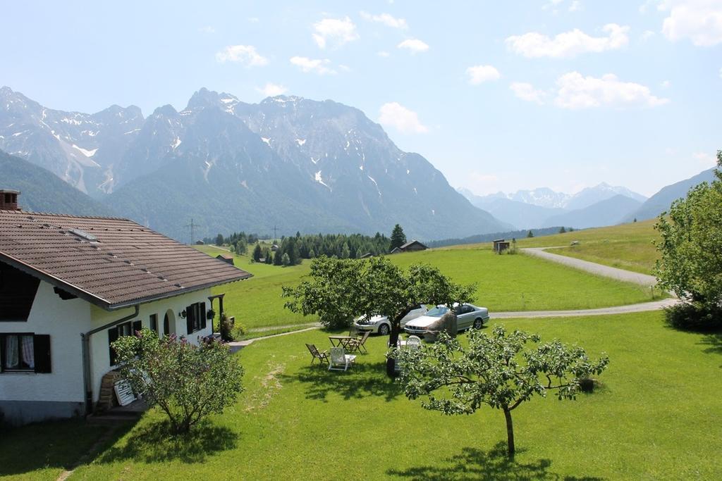 Zum Bergbauer Apartamento Mittenwald Exterior foto